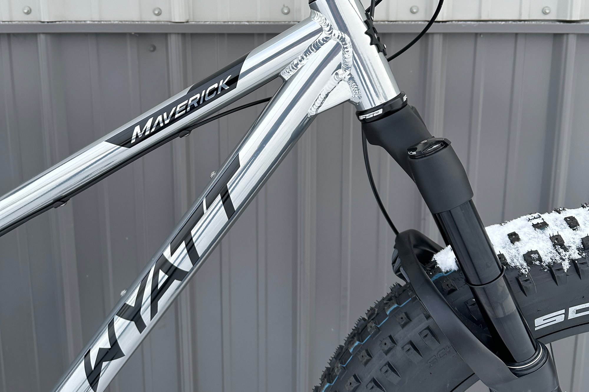 Wyatt Maverick fat tire bike chrome front triangle